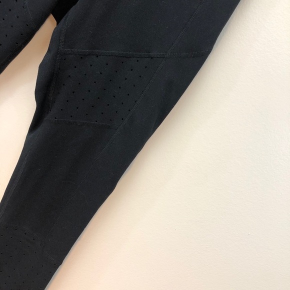 Yogalicious black capri legging xs - Picture 2 of 5